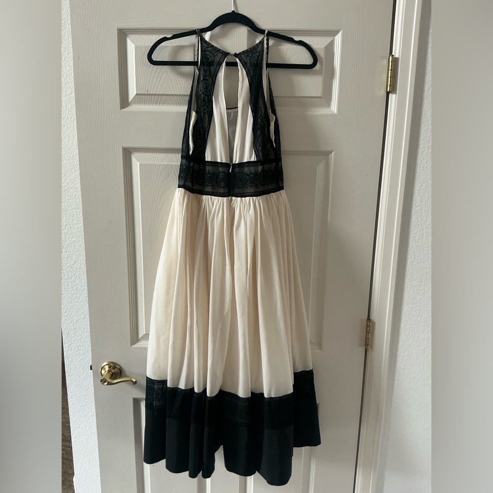 Source Unknown Black and Cream Midi Dress - Picture 2 of 5